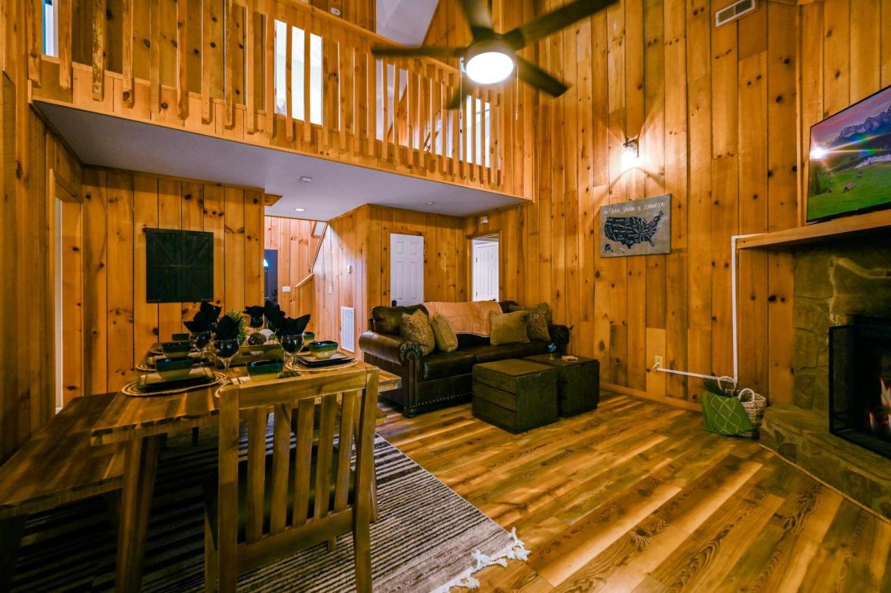 Private Mountain Cabin, Hot Tub Escape In The Smokies, With The View Sevierville Exterior photo
