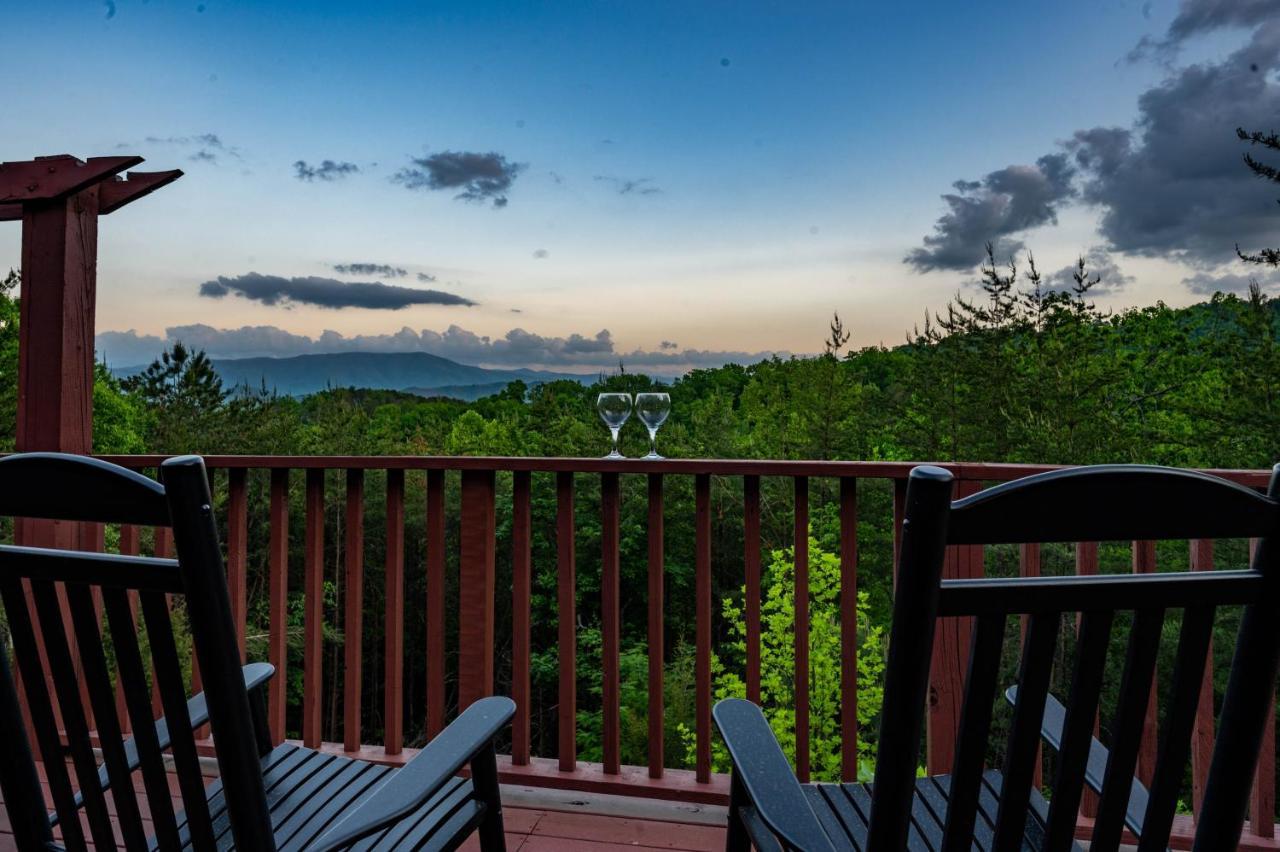 Private Mountain Cabin, Hot Tub Escape In The Smokies, With The View Sevierville Exterior photo