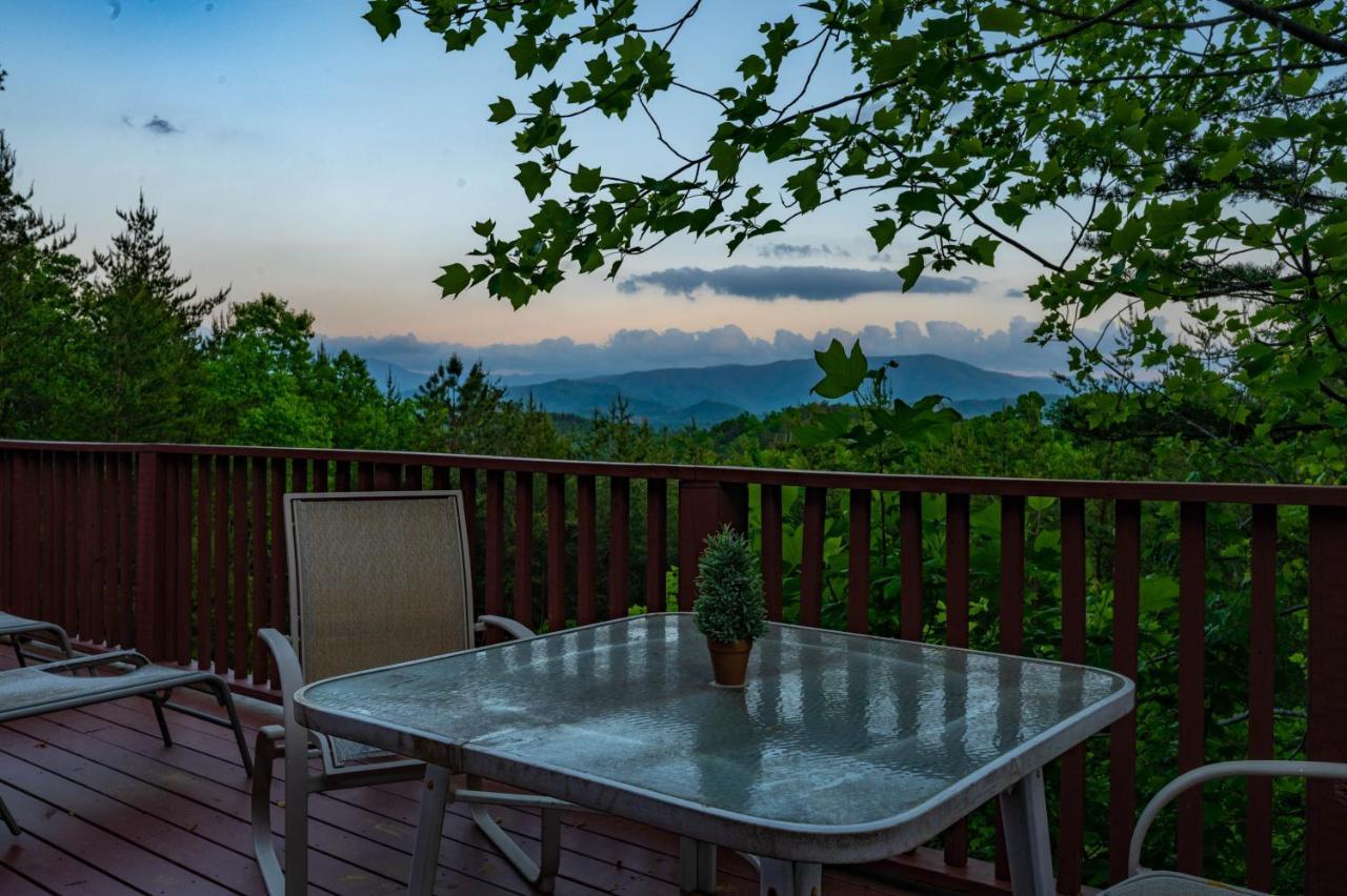 Private Mountain Cabin, Hot Tub Escape In The Smokies, With The View Sevierville Exterior photo